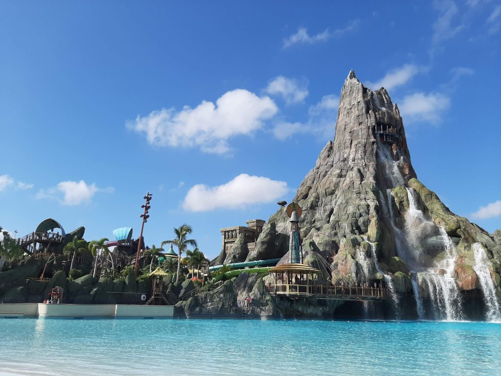 Visit to Volcano Bay, Universal Orlando Resort's tropical water park