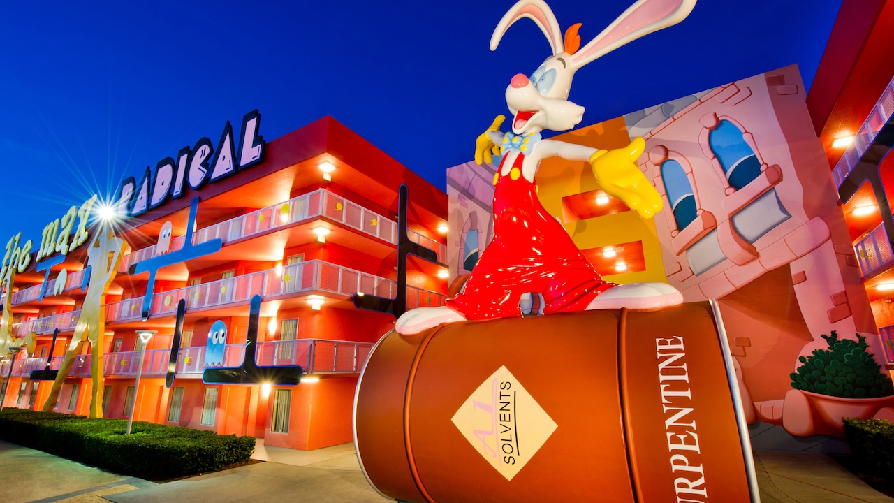 Pop Century Resort Orlando met felle kleuren en populaire Disney figuren
