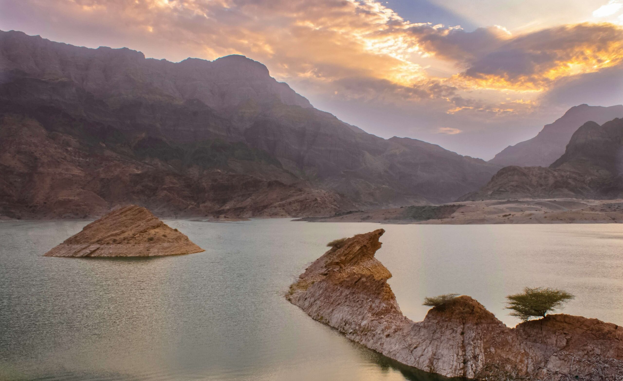 Oman water mountains