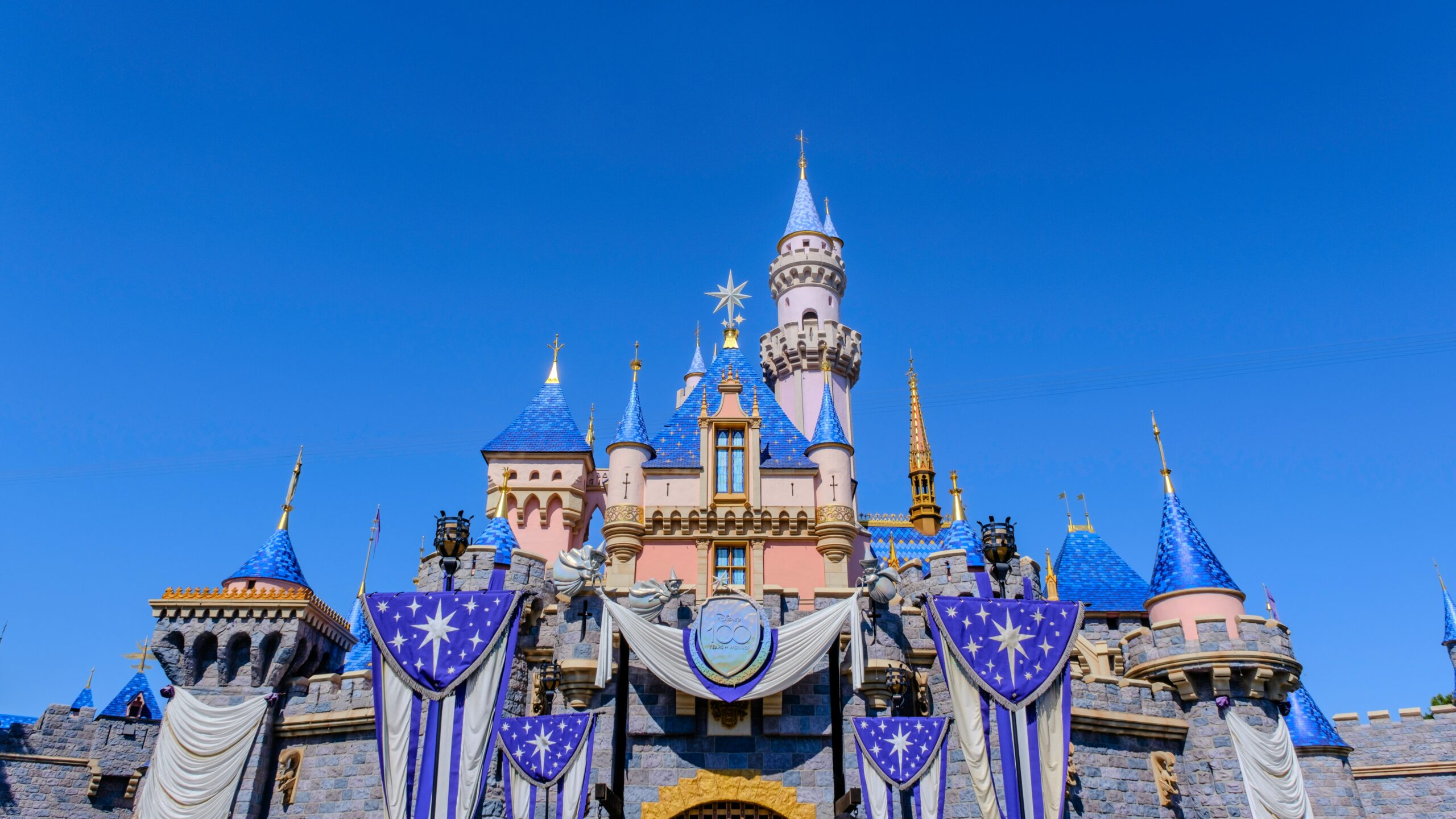 Disneyland Sleeping Beauty Castle - Disneyland Anaheim Los Angeles