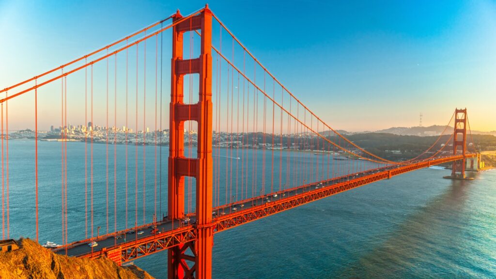 Golden Gate Bridge, San Francisco, California, USA.