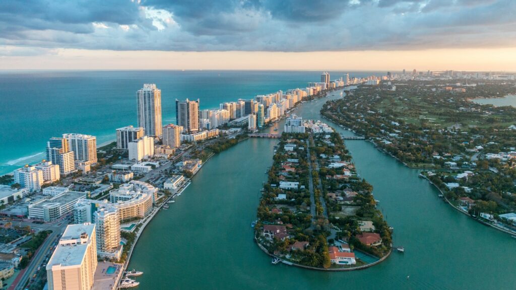West Palm Beach boulevard - stopover during vacation through Florida by rental car