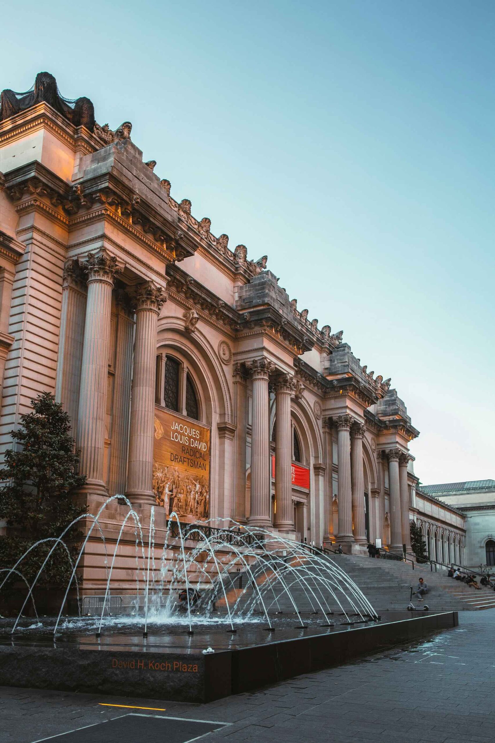The Met New York - NYC United States Facade