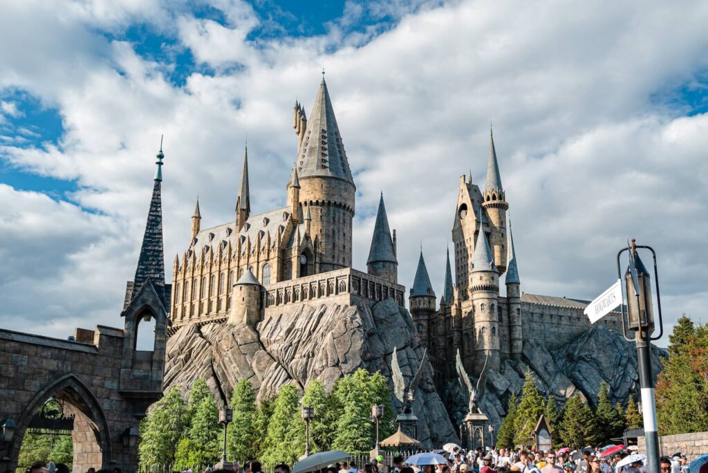 Harry Potter-themagebied met iconisch Hogwarts-kasteel in USJ Japan
