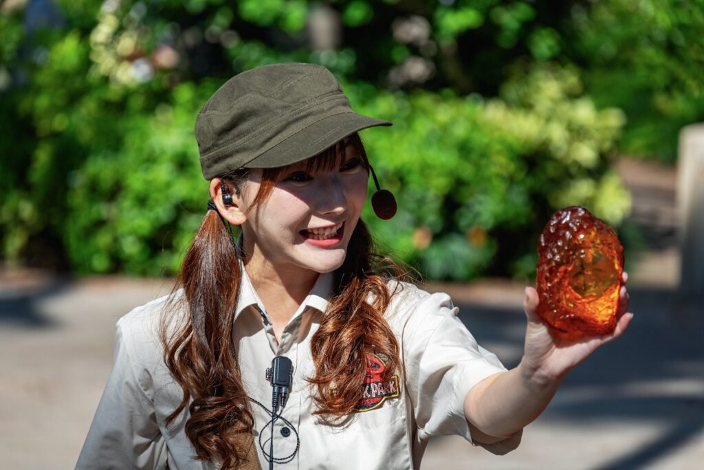 Jurassic Park-attractie in USJ Japan met interactieve fotospot en dinosaurus-ei