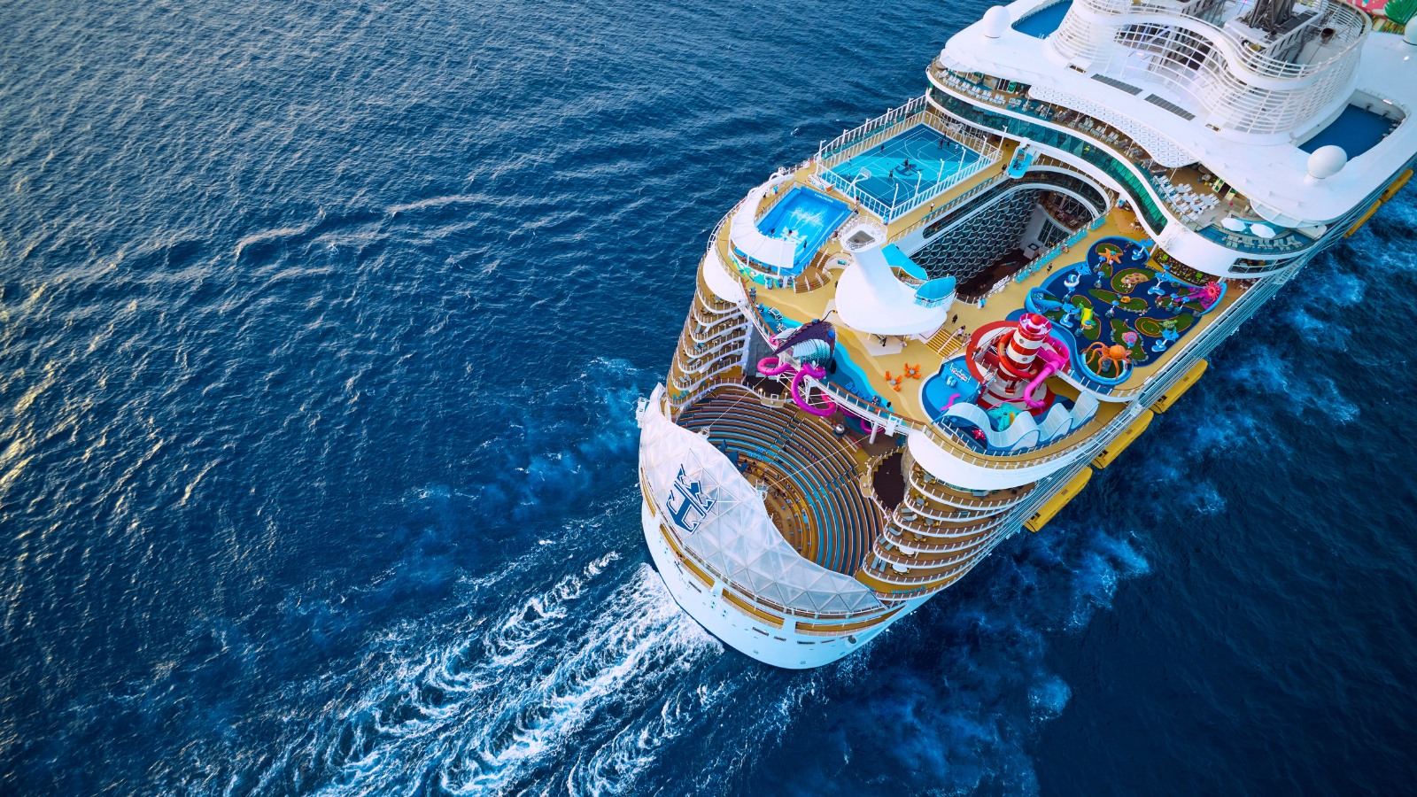 Utopia of the Seas - Royal Caribbean boven