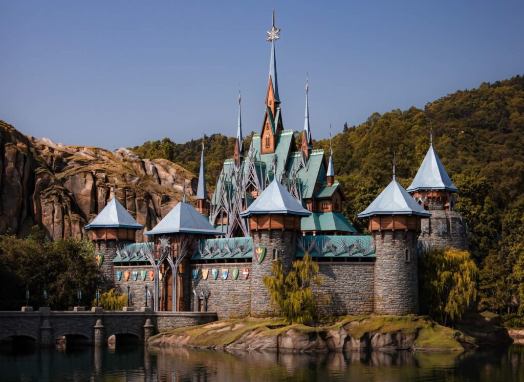 Frozen Castle Hong Kong Disney