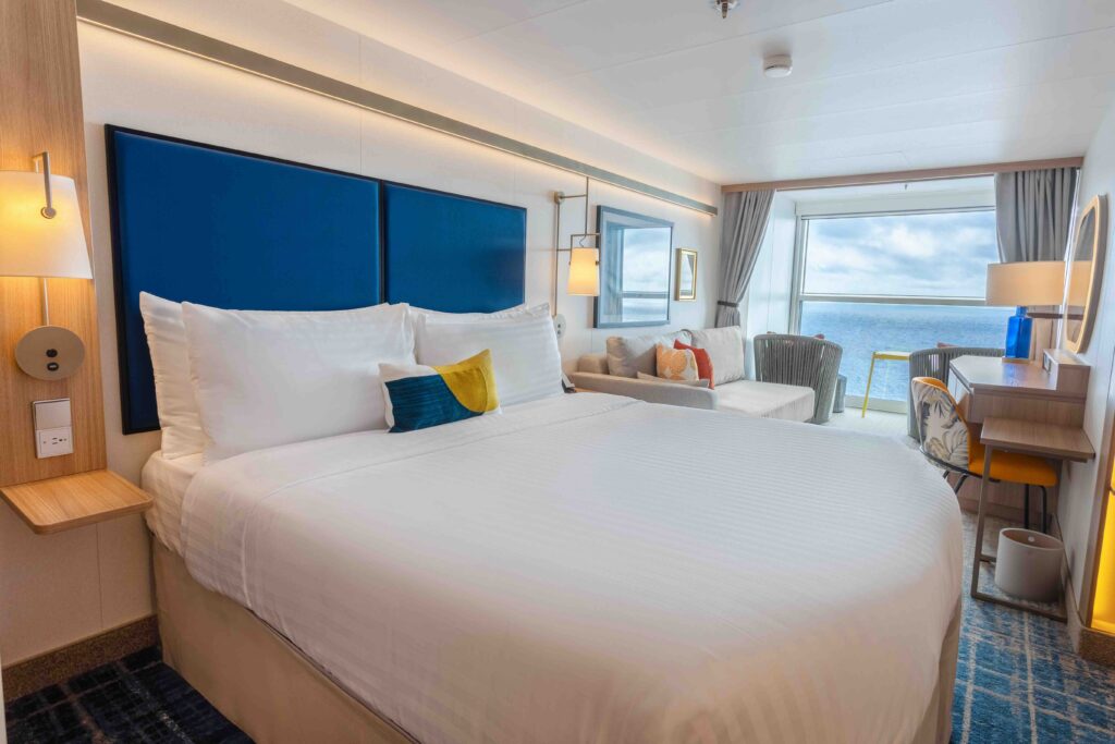 icon of the Seas balcony cabin