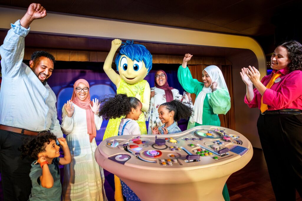 Disney Cruise Line InsideOutGame 1