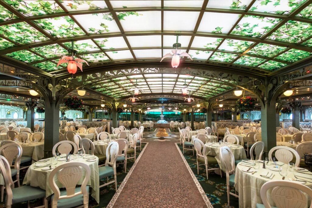 Disney Cruise Line - Disney Dream Enchanted Garden