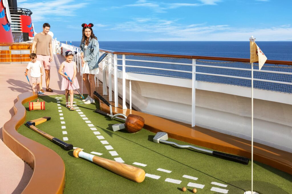 Disney Cruise Line - Disney Dream Goofys Sports Deck