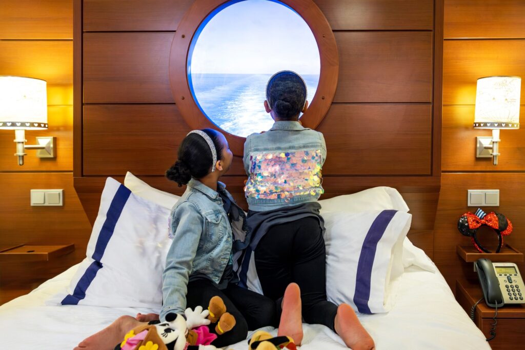 Disney Cruise Line - Disney Dream Magical Porthole