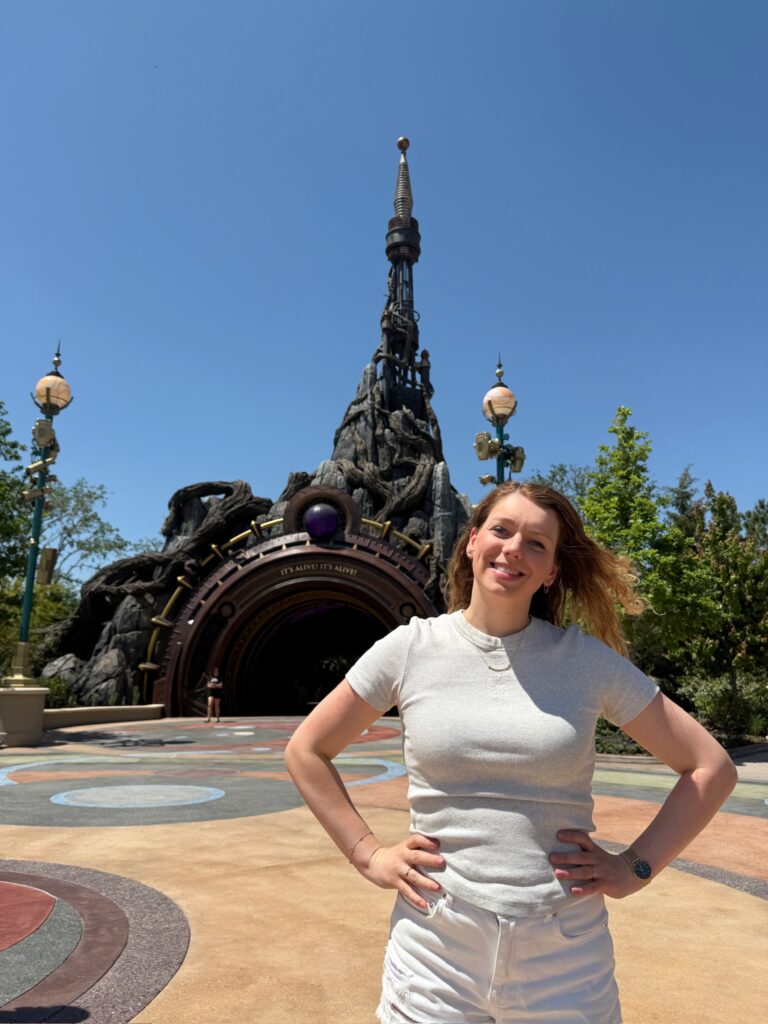 Tari Portal Dark Universe