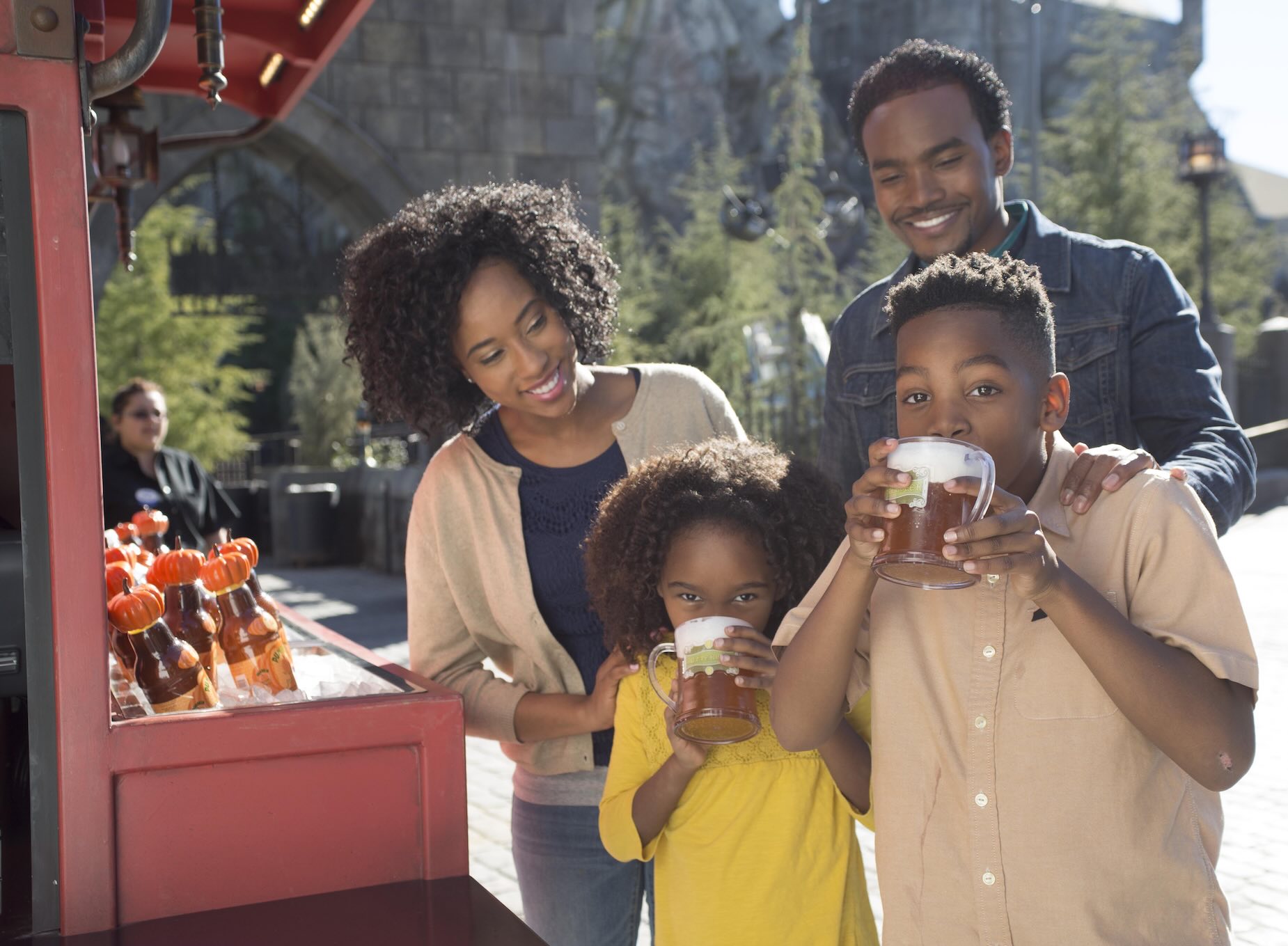 Drinking Butterbeer and visiting Hogwarts in Harry Potter in America