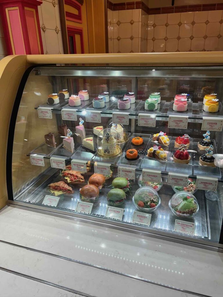 Snacks available in Shanghai Disneyland, vacation to Shanghai,China with Disney