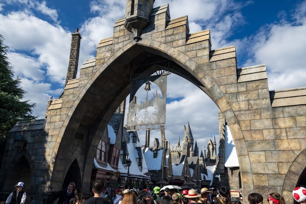 Ingang van Hogsmeade in The Wizarding World of Harry Potter, Universal Studios Japan