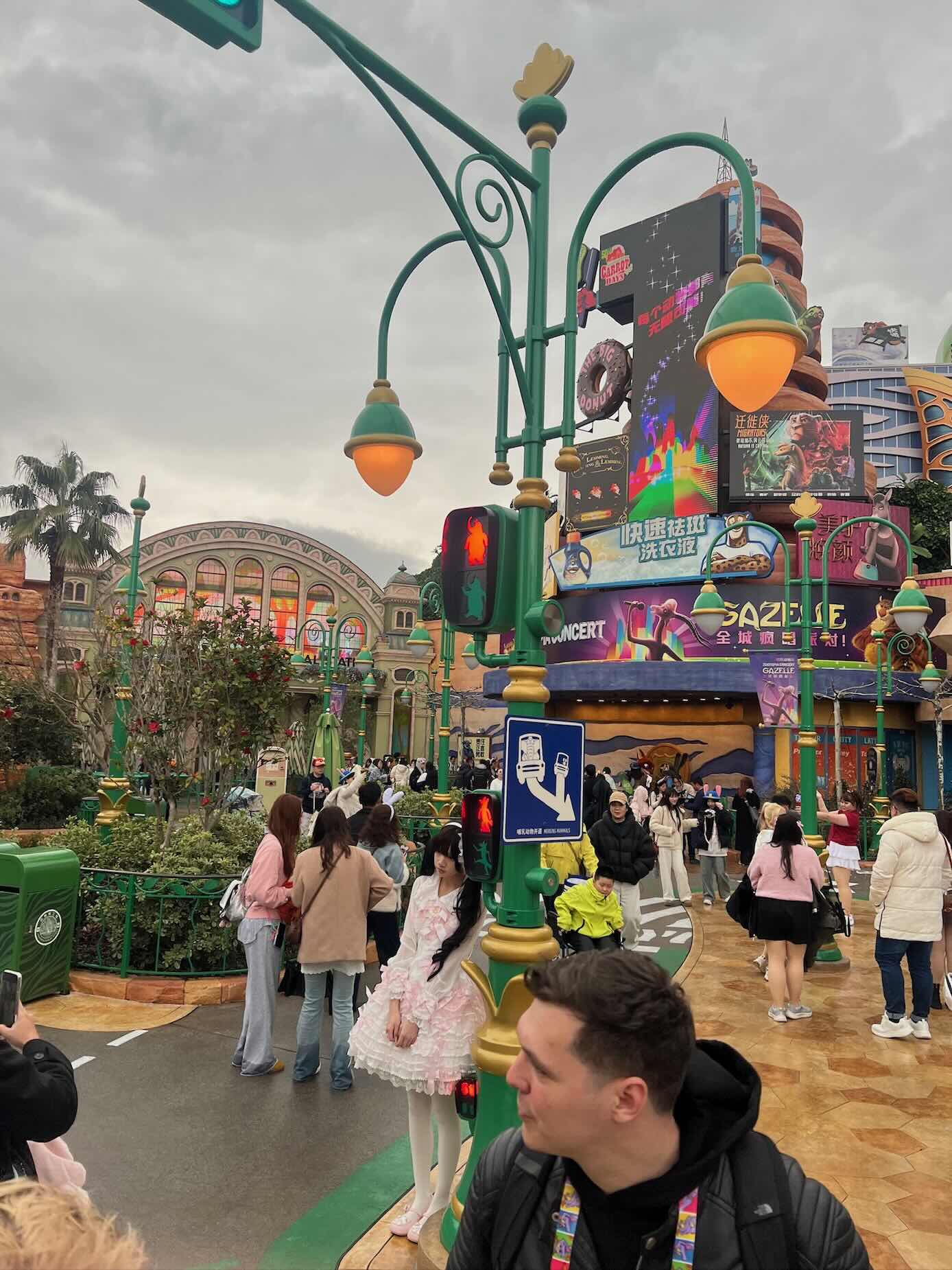 Zootopia Disneyland tijdens een bezoek aan Disney in Shanghai