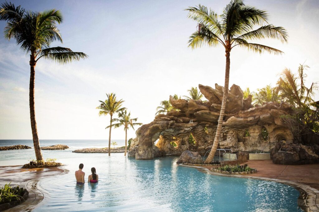 Adult Only Infinity pool at Disney Aulani Resort and Spa
