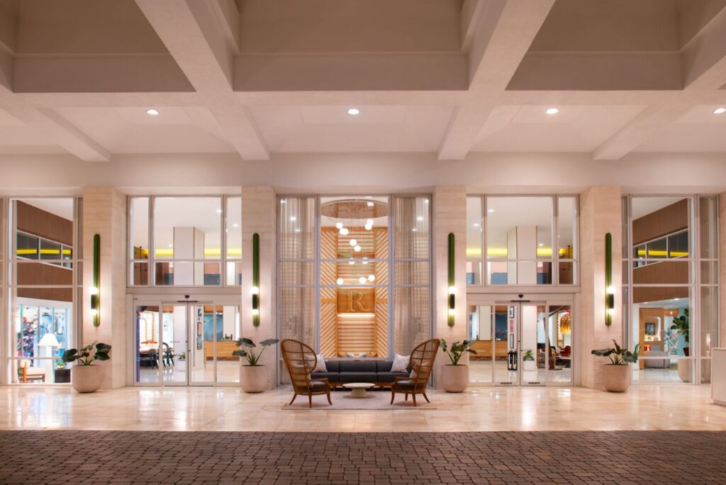 Renaissance Orlando Resort & Spa entrance