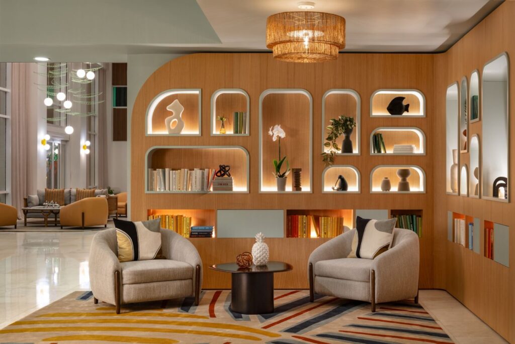 Renaissance Orlando Resort & Spa lobby