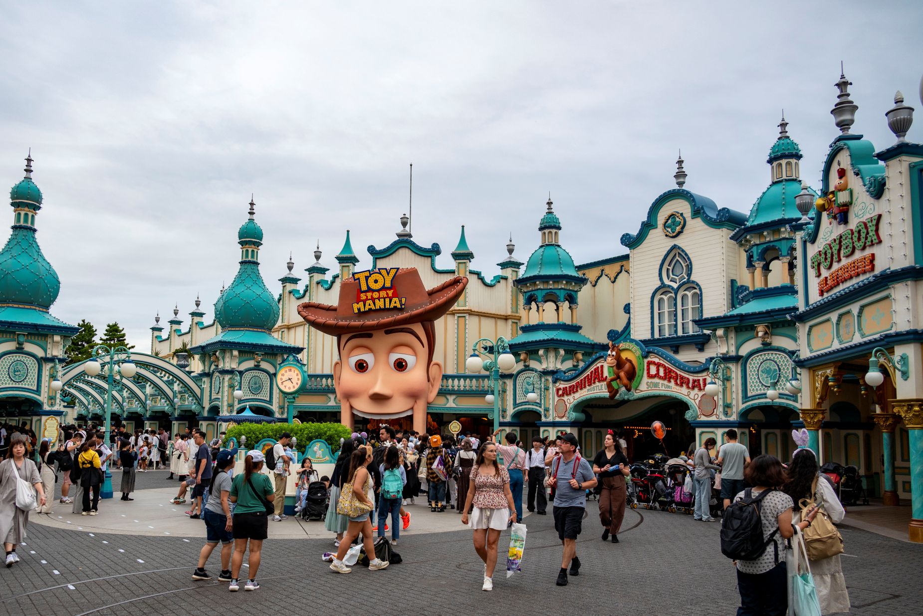 Toy Story attractie tijdens een reis naar Japan
