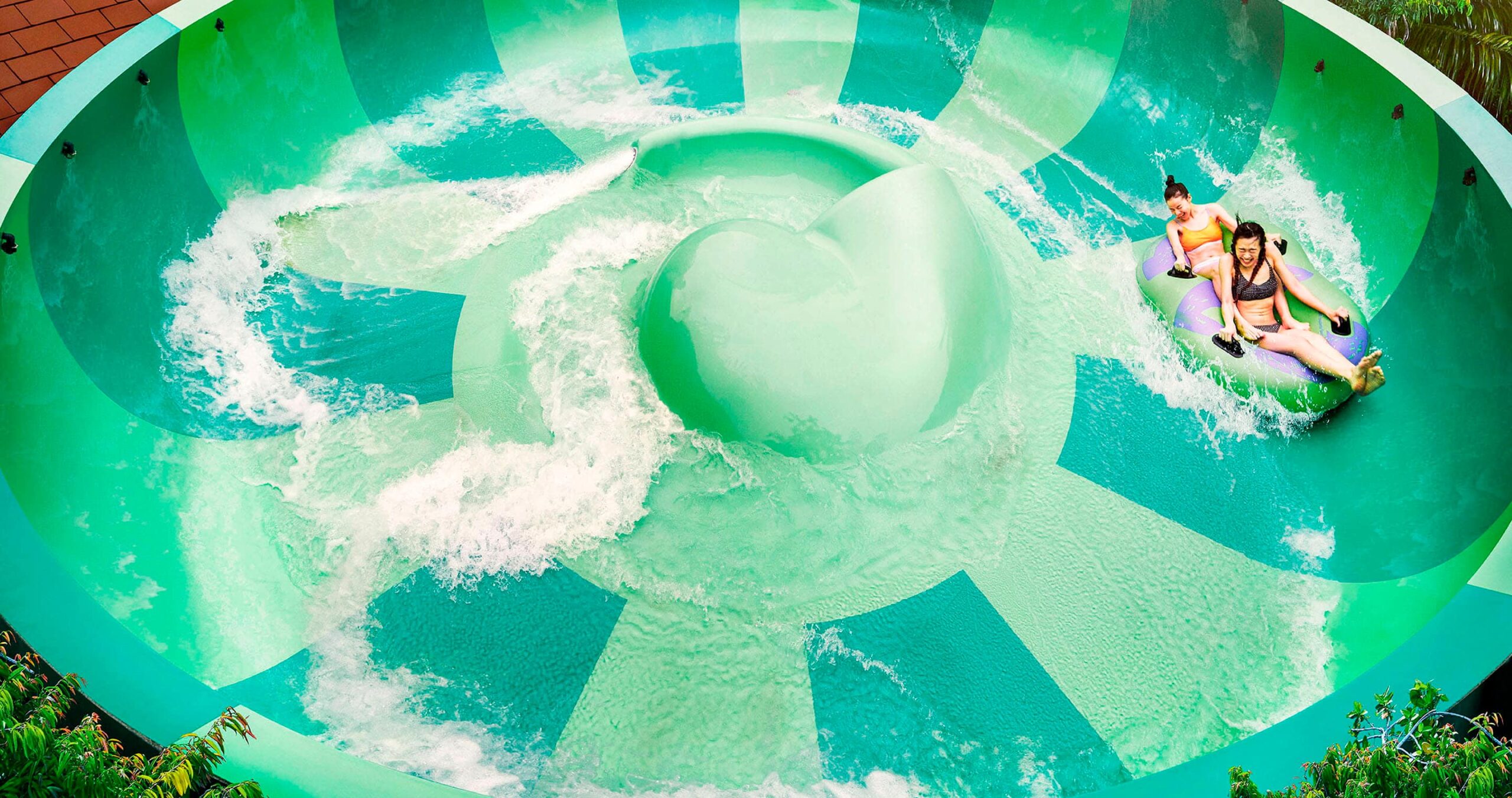 Slide with family vacation during a trip to Asia, Singapore