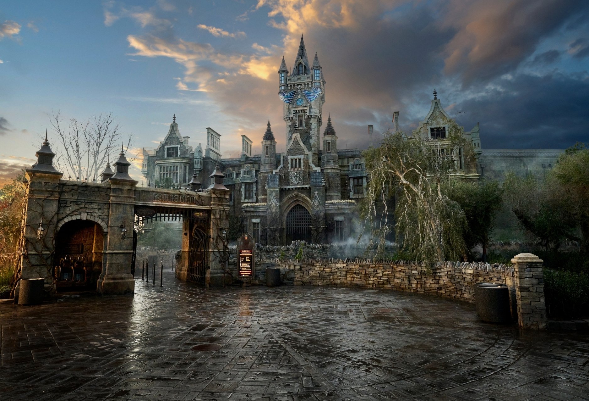 Universal Epic Universe Dark Universe Frankenstein Castle