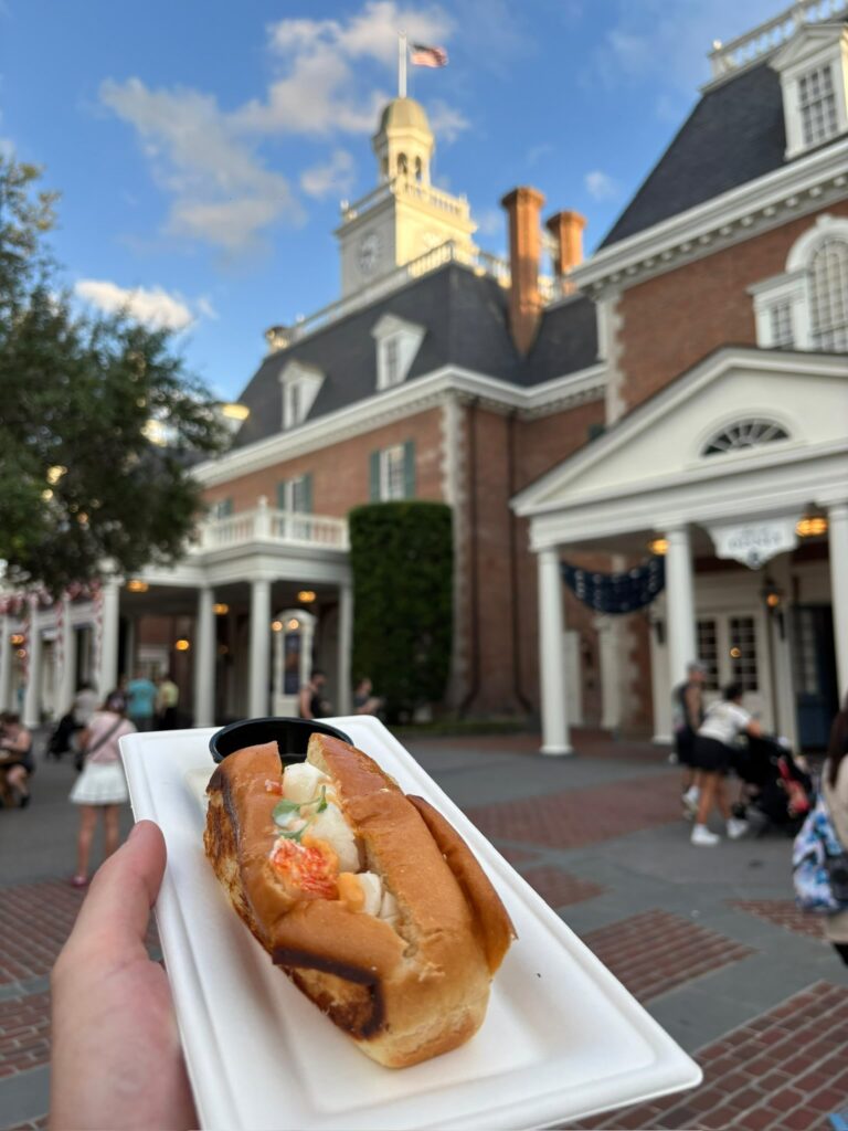LobsterRoll Eten MagicKingdom