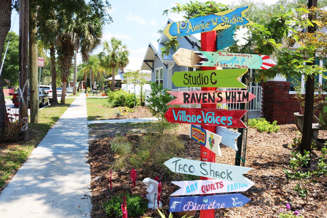 Vacations to Bradenton, Florida art travel to Florida