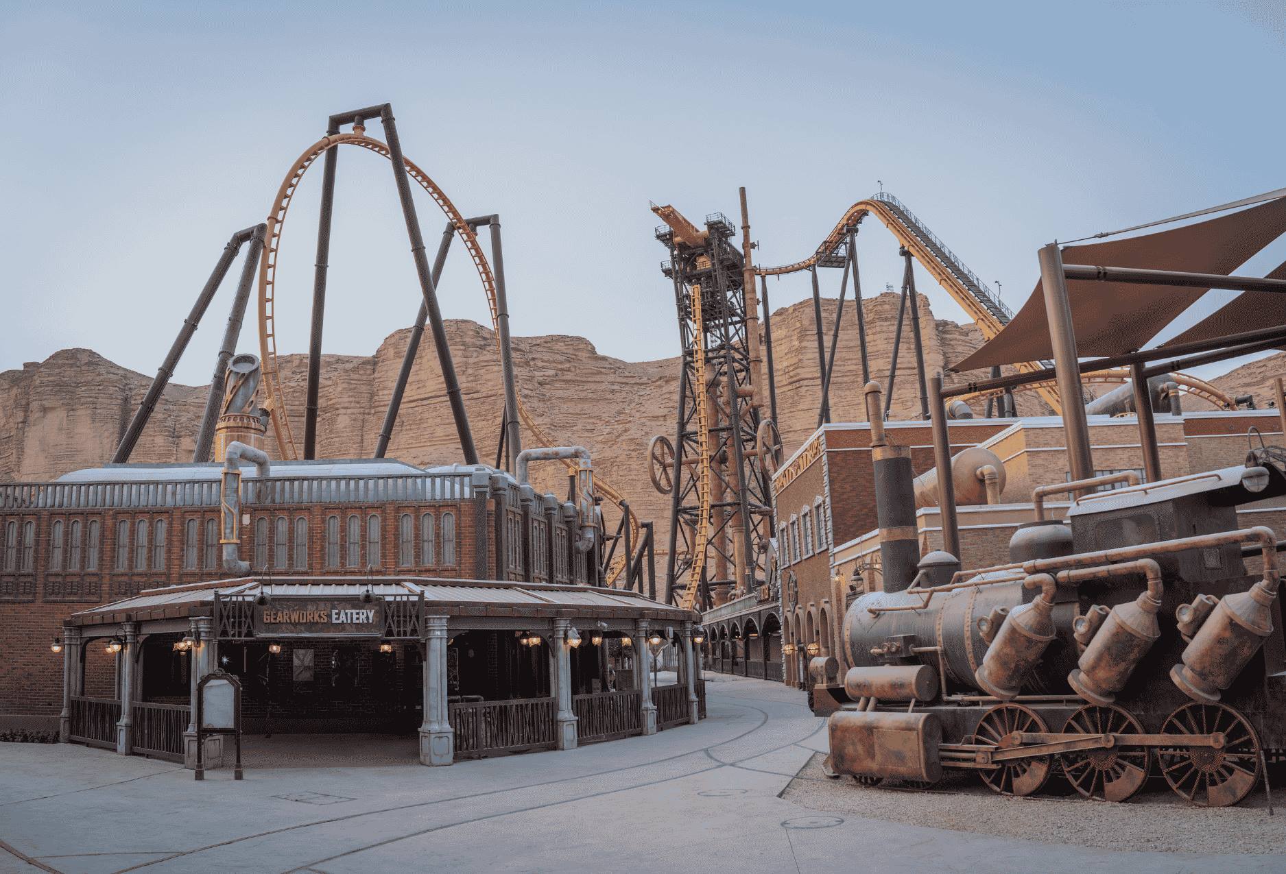 Steam Town Six Flags Qiddiya City, thuis van Falcons Flight