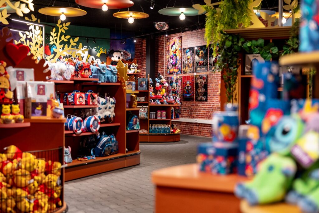 The Wonderful Store 6